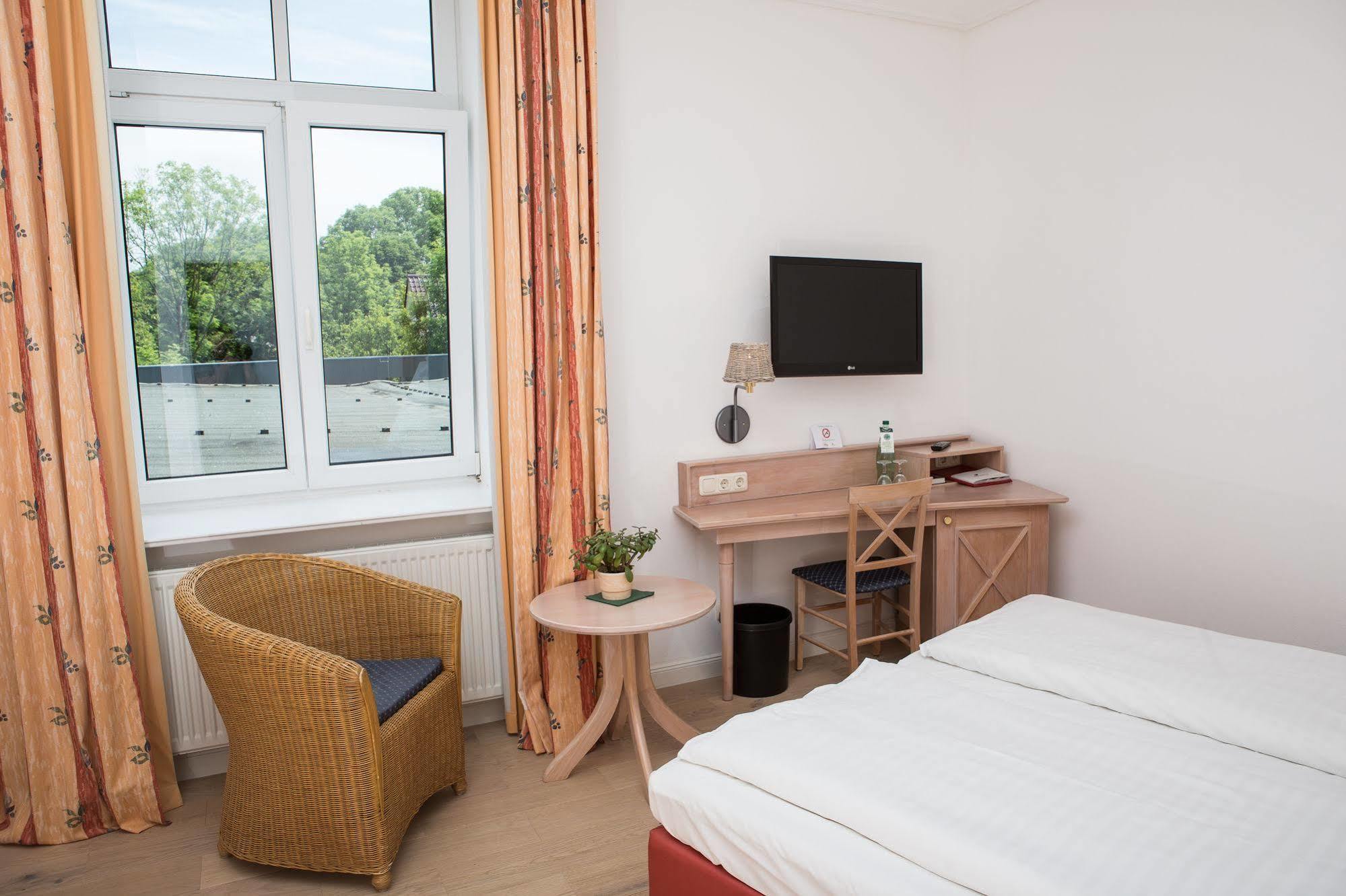 Tönning Be Bio Hotel Be Active - Naehe Historischer Hafen מראה חיצוני תמונה